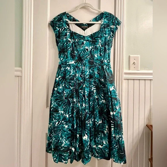 Emily And Fin Dresses | Emily And Fin Dress Tropical Teal It Has Pockets!! | Color: Green | Size: M | Perrysg's Closet Emily And Fin Dresses | Emily And Fin Dress Tropical Teal It Has Pockets!! | Color: Green | Size: M | Perrysg's Closet